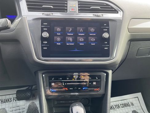 Used 2023 Volkswagen Tiguan SE image 24