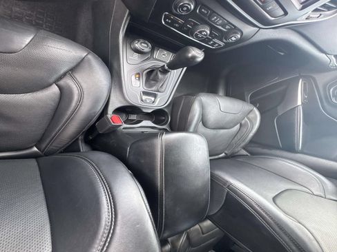 Used 2021 Jeep Cherokee Latitude Lux w/ Comfort/Convenience Group AWD/4WD image 24