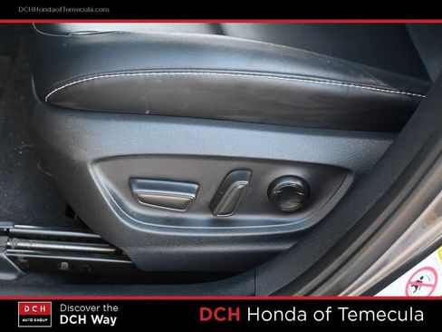 Used 2021 Toyota Prius Prime XLE image 17