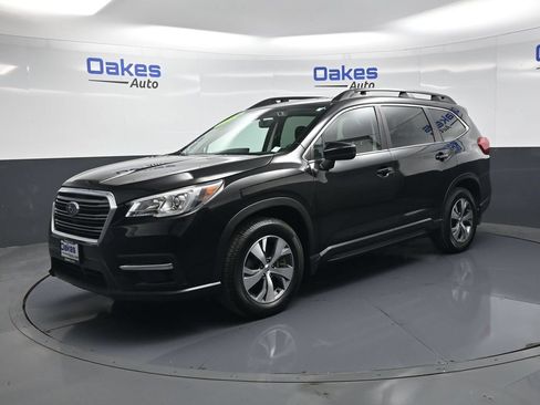 Used 2019 Subaru Ascent Premium w/ Popular Package #2 AWD/4WD image 3