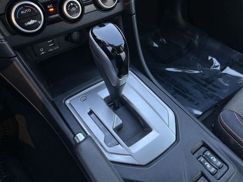 Certified 2021 Subaru Crosstrek 2.0i Premium image 22