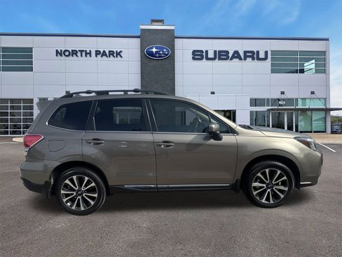 Used 2017 Subaru Forester 2.0XT Touring image 2