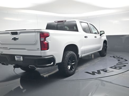 Used 2021 Chevrolet Silverado 1500 LT Trail Boss w/ Convenience Package II AWD/4WD image 9