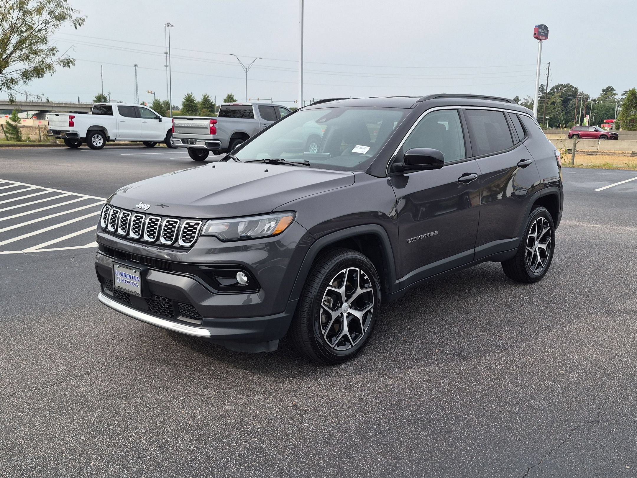 Used 2024 Jeep Compass Limited AWD/4WD image 7