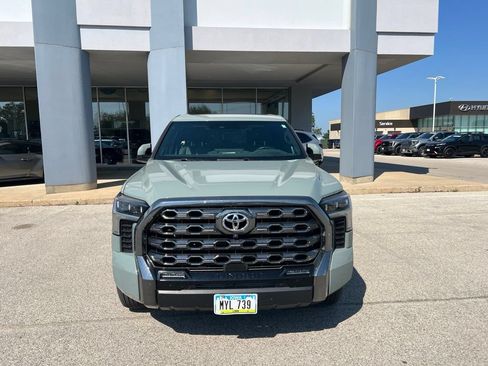 Used 2024 Toyota Tundra Platinum AWD/4WD image 2