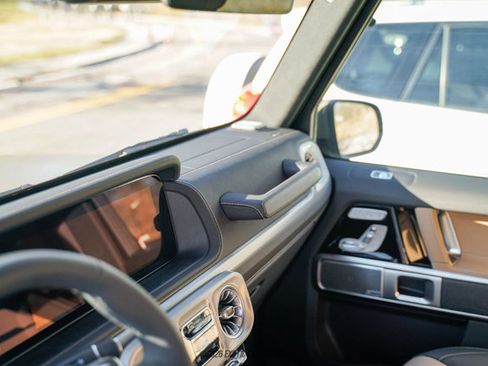 Used 2026 Mercedes-Benz G 63 AMG 4MATIC image 38