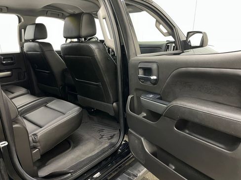 Used 2018 Chevrolet Silverado 1500 LT w/ All Star Edition image 38