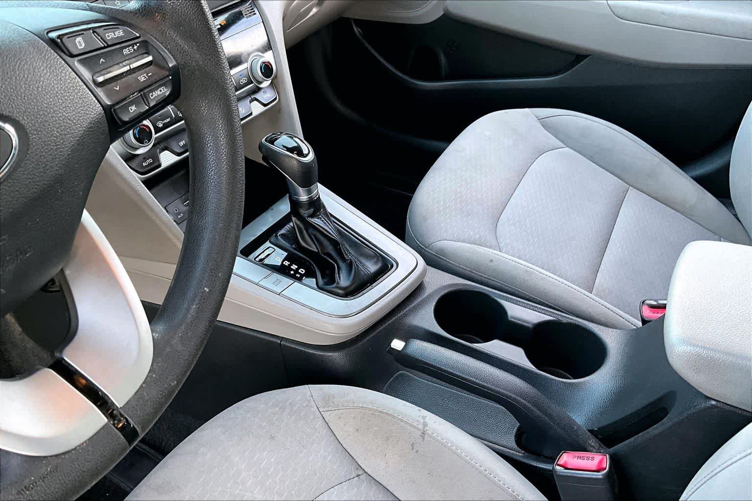 Used 2020 Hyundai Elantra SEL FWD image 16