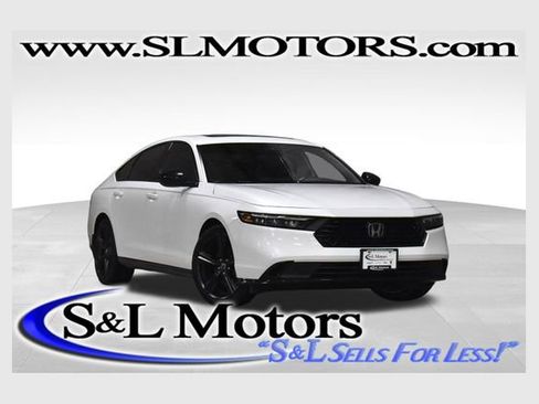 Used 2023 Honda Accord Sport image 1