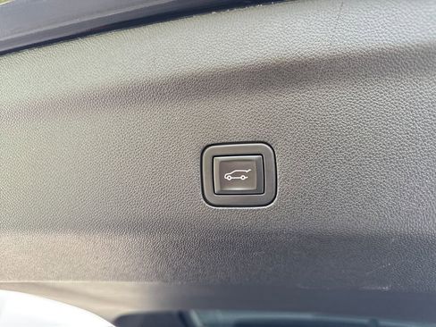 Certified 2024 GMC Yukon AT4 w/ Technology Package AWD/4WD image 37