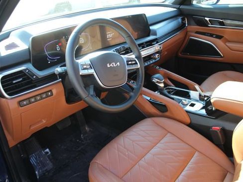 Used 2025 Kia Telluride EX X-Line image 3