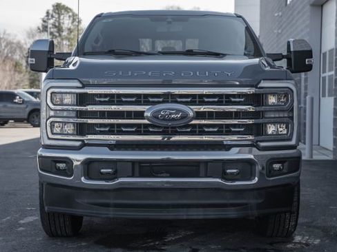 Used 2023 Ford F250 Lariat w/ Chrome Package image 3
