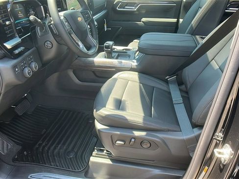 New 2026 Chevrolet Silverado 1500 LTZ w/ LTZ Premium Package image 13