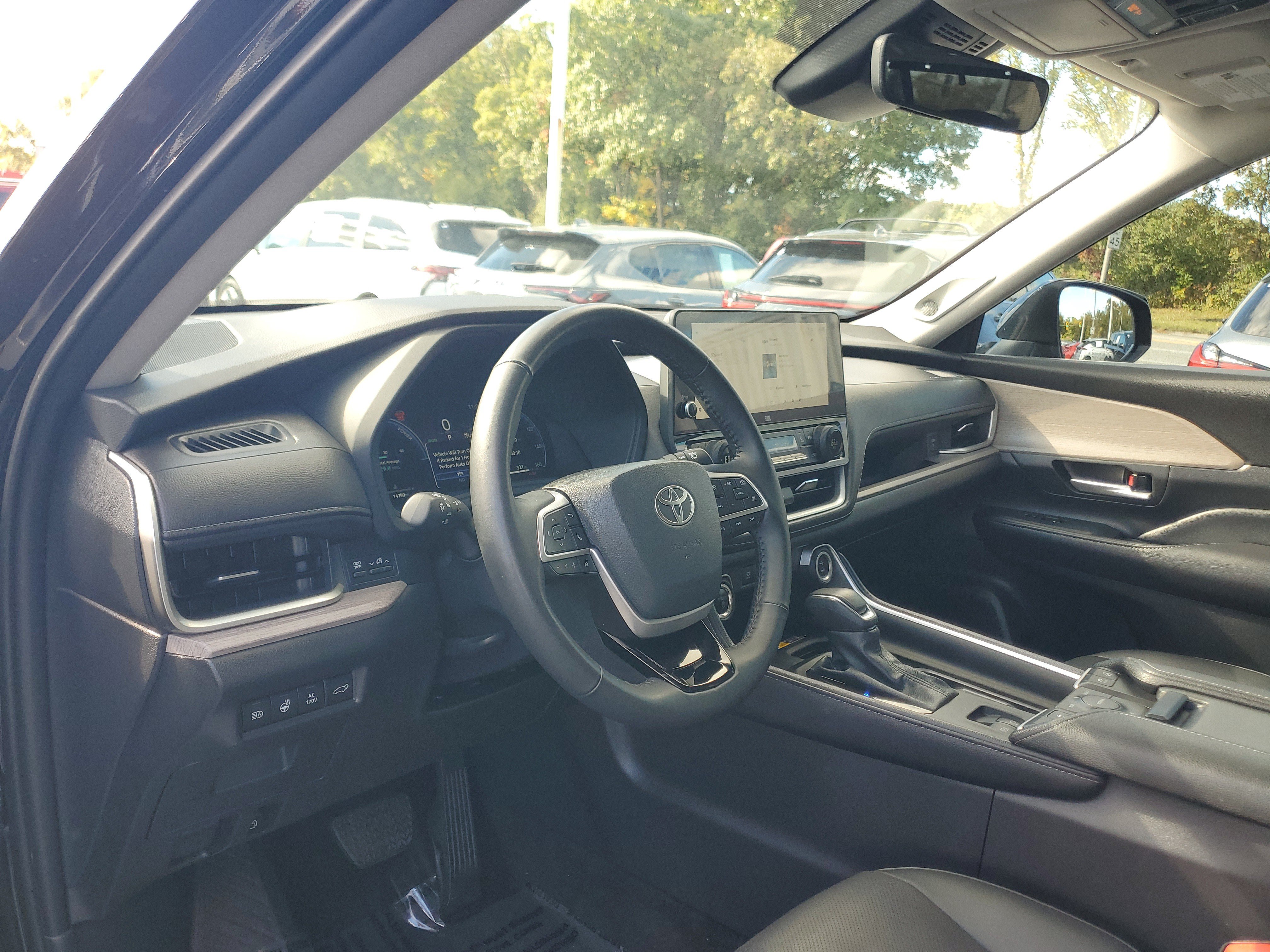 Certified 2025 Toyota Grand Highlander AWD Hybrid image 19