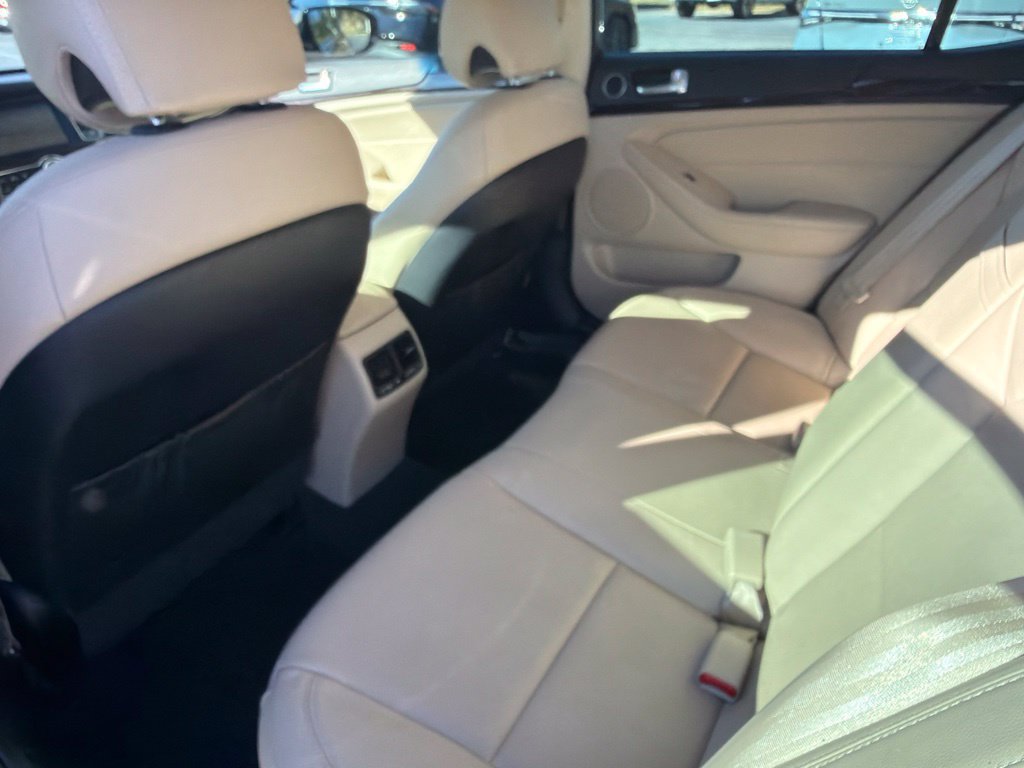 Used 2014 Kia Cadenza Premium FWD image 15
