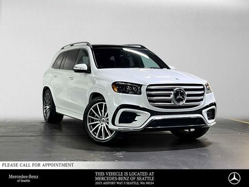Used 2026 Mercedes-Benz GLS 450 4MATIC image 1