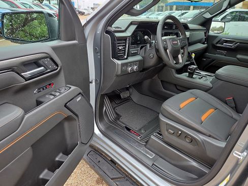 New 2026 GMC Sierra 1500 AT4 w/ AT4 Premium Package AWD/4WD image 9