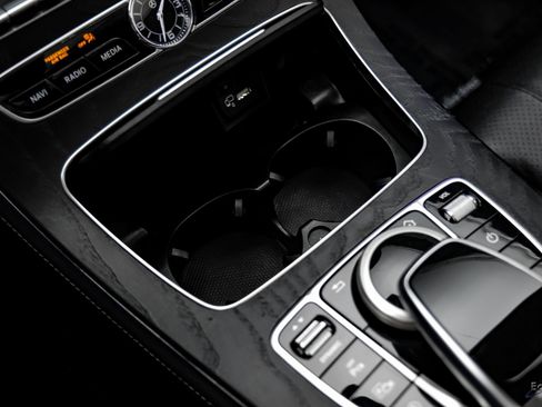 Used 2020 Mercedes-Benz E 350 4MATIC Sedan w/ Parking Assistance Package image 54