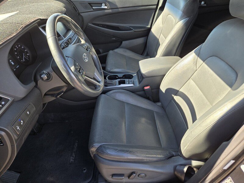 Used 2017 Hyundai Tucson SE Plus FWD image 11