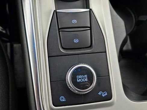 Certified 2022 Ford Explorer Limited w/ Equipment Group 301A AWD/4WD image 36