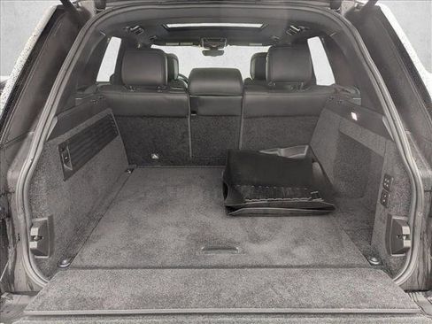 Used 2019 Land Rover Range Rover HSE image 5