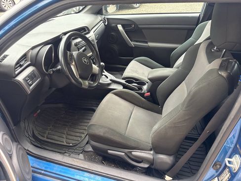 Used 2015 Scion tC FWD image 8
