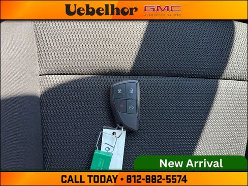 Used 2025 Chevrolet Colorado LT w/ Advanced Trailering Package RWD image 32