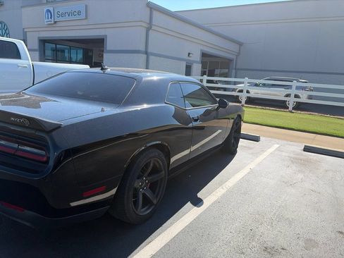 Used 2019 Dodge Challenger SRT Hellcat w/ Laguna Leather Package RWD image 6