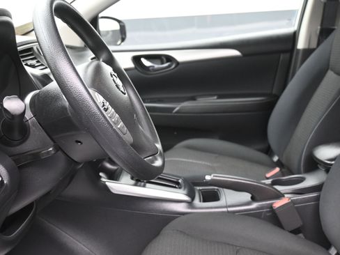 Used 2017 Nissan Sentra S image 18