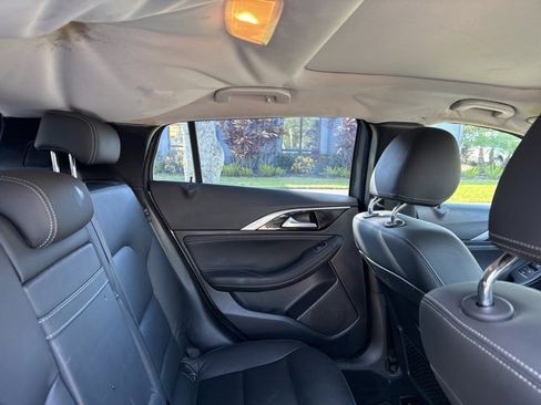 Used 2018 INFINITI QX30 Premium w/ Navigation Package image 14