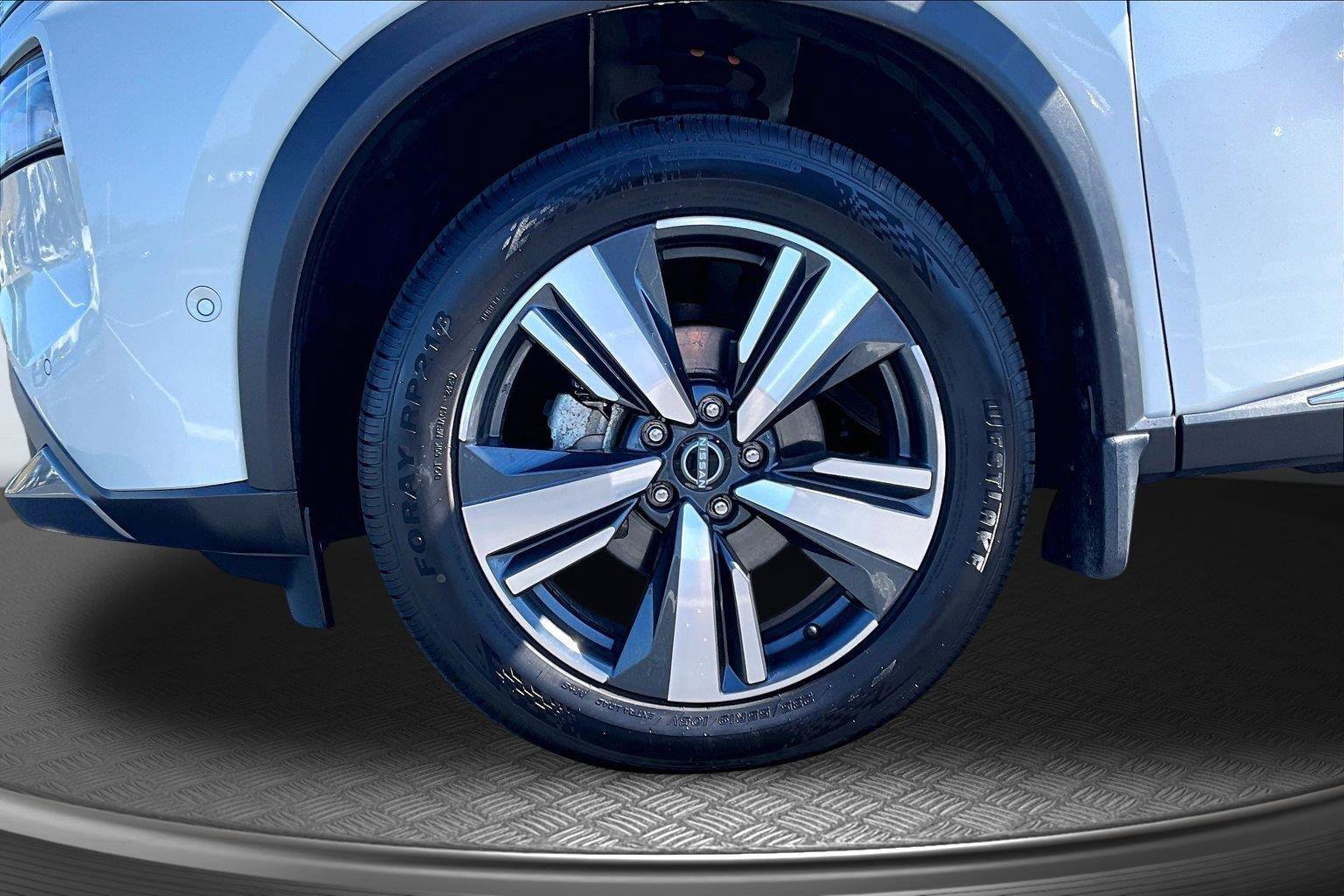Used 2023 Nissan Rogue SL w/ SL Premium Package AWD/4WD image 10