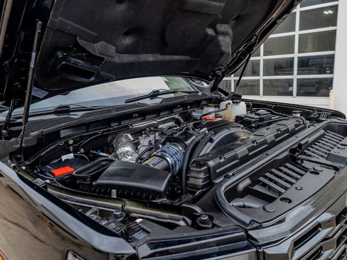 Used 2025 GMC Sierra 2500 Denali Ultimate image 41