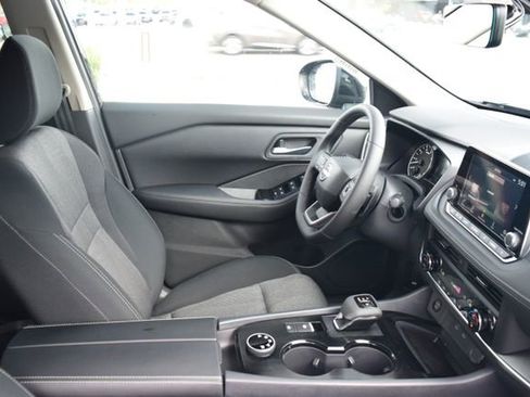 New 2026 Nissan Rogue SV AWD/4WD image 15