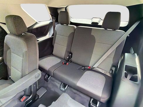 Used 2021 Chevrolet Traverse LT AWD/4WD image 30