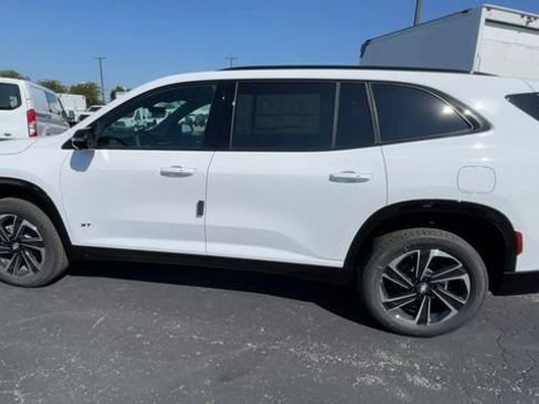 New 2026 Buick Enclave Sport Touring w/ Power Package image 7