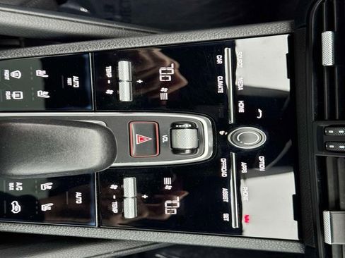 Used 2019 Porsche Cayenne S AWD/4WD image 22