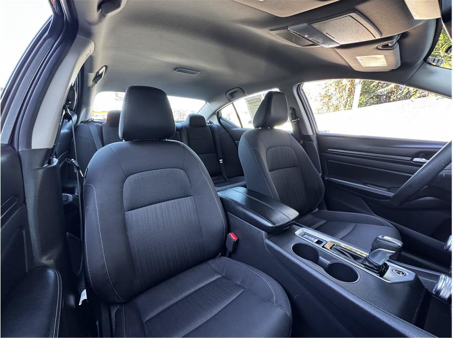 Used 2025 Nissan Altima 2.5 SV AWD/4WD image 15