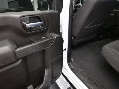 Used 2022 Chevrolet Silverado 2500 LT AWD/4WD image 10