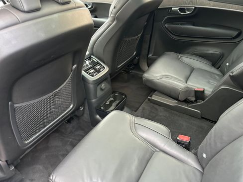 Certified 2023 Volvo XC90 T8 Ultimate image 5