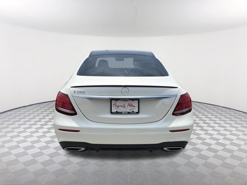 Used 2020 Mercedes-Benz E 350 Sedan image 5