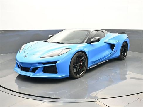 Used 2025 Chevrolet Corvette Z06 image 1