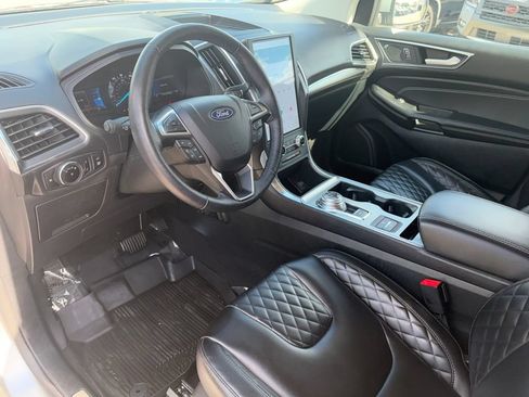 Used 2023 Ford Edge Titanium AWD/4WD image 7