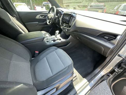 Used 2023 Chevrolet Traverse LT AWD/4WD image 20