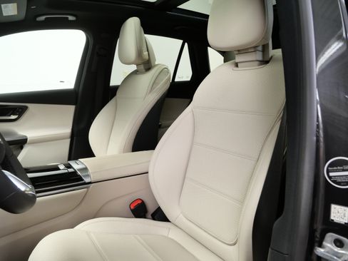 Certified 2026 Mercedes-Benz GLC 300 4MATIC image 15