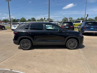 New 2026 Volkswagen Taos SE