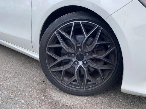 Used 2017 Mercedes-Benz CLA 250 CLA 250 4MATIC AWD 4dr Sedan image 5