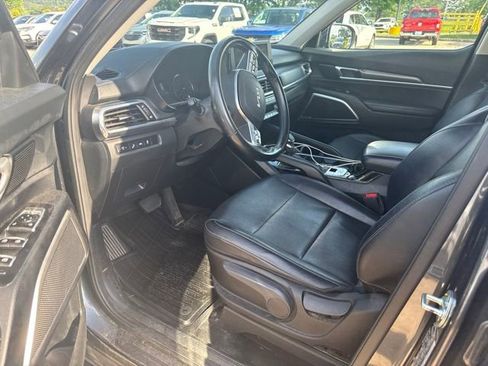 Used 2022 Kia Telluride LX AWD/4WD image 39