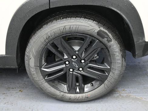 New 2026 Chevrolet Trax ACTIV w/ Sunroof Package image 13