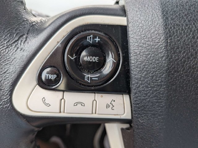 Used 2018 Toyota Prius Four w/ Advanced Technology Package FWD image 24