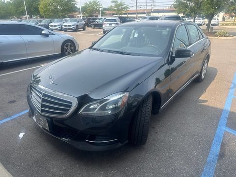 Used 2014 Mercedes-Benz E 350 4MATIC Sedan image 1